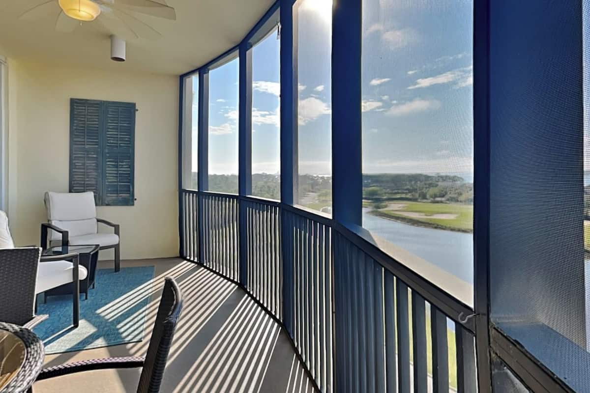 Condo, Plusieurs lits, balcon, vue sur le terrain de golf (#705D - No Pets) | Terrain de lâhĂ©bergement