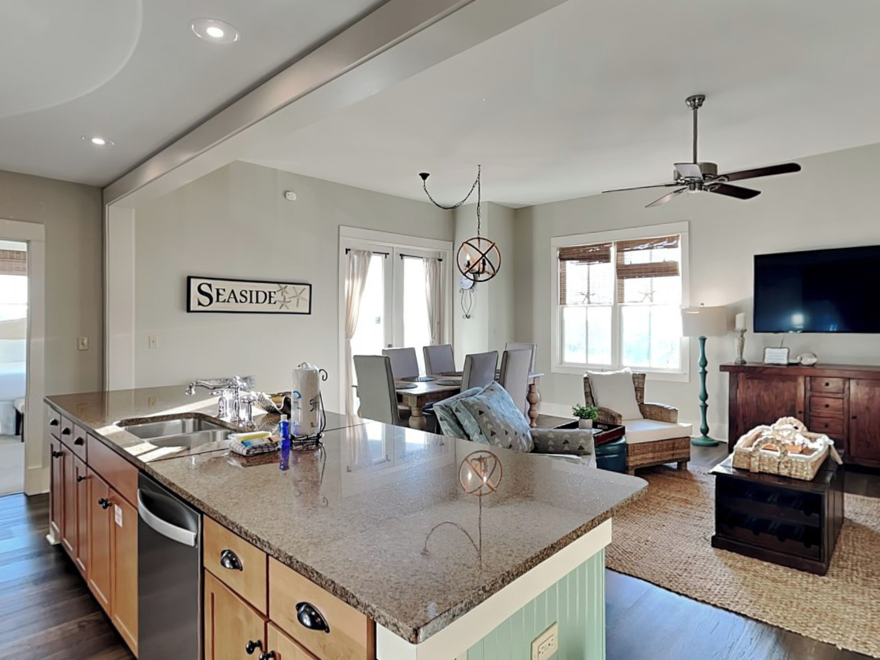 公寓客房, 多張床, 陽台, 海景 (#M2-423 - No Pets) | 住宿內部