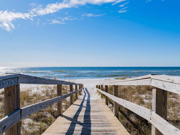 On the beach - Perdido Sun by Southern Vacation Rentals (Pensacola)