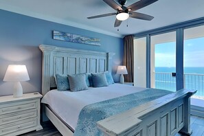 公寓客房, 多張床, 陽台, 海景 (#1803 - No Pets) | 3 間臥室、獨特裝潢、布置獨特、免費無線上網