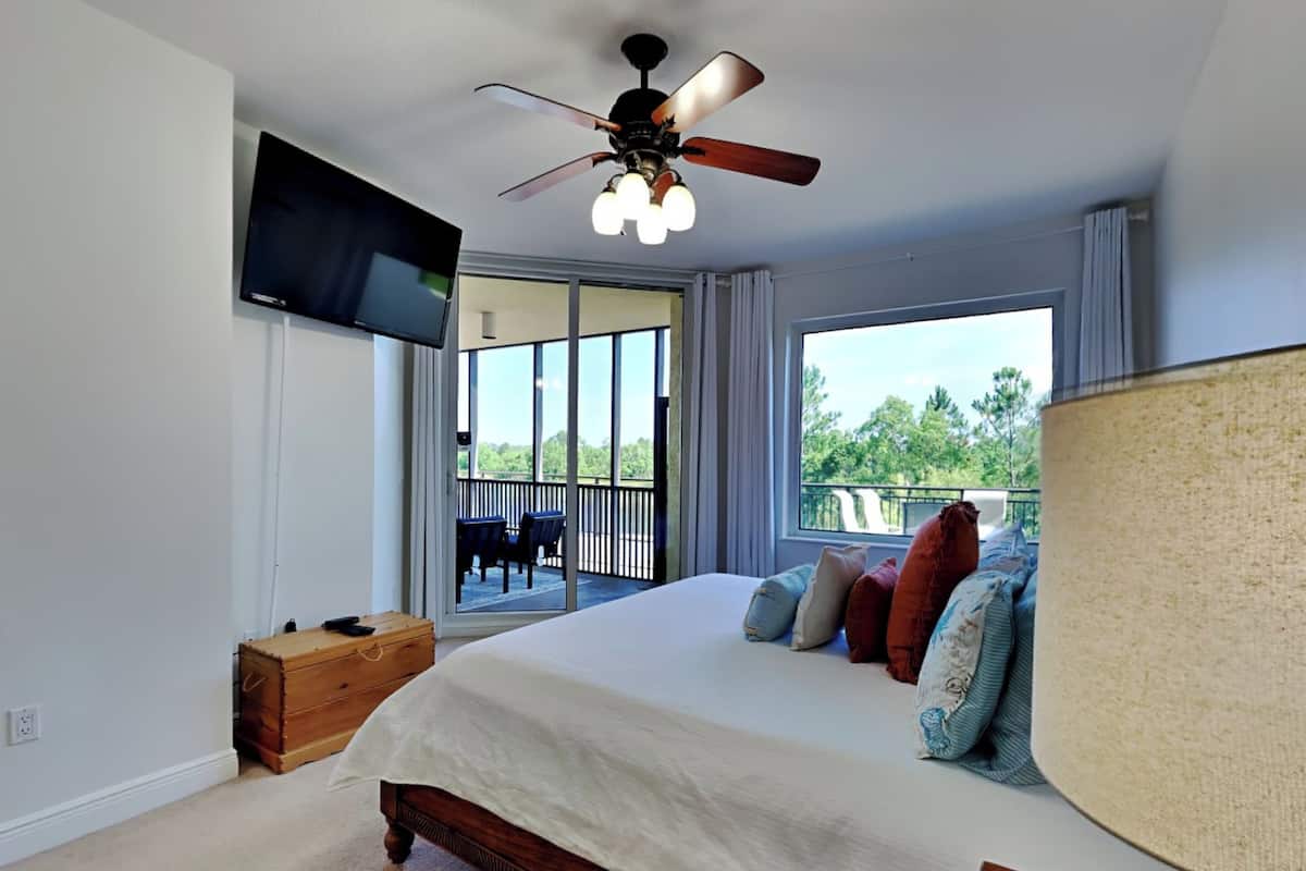 3 bedrooms, individually decorated, individually furnished, free WiFi