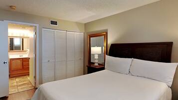 2 bedrooms, individually decorated, individually furnished, free WiFi