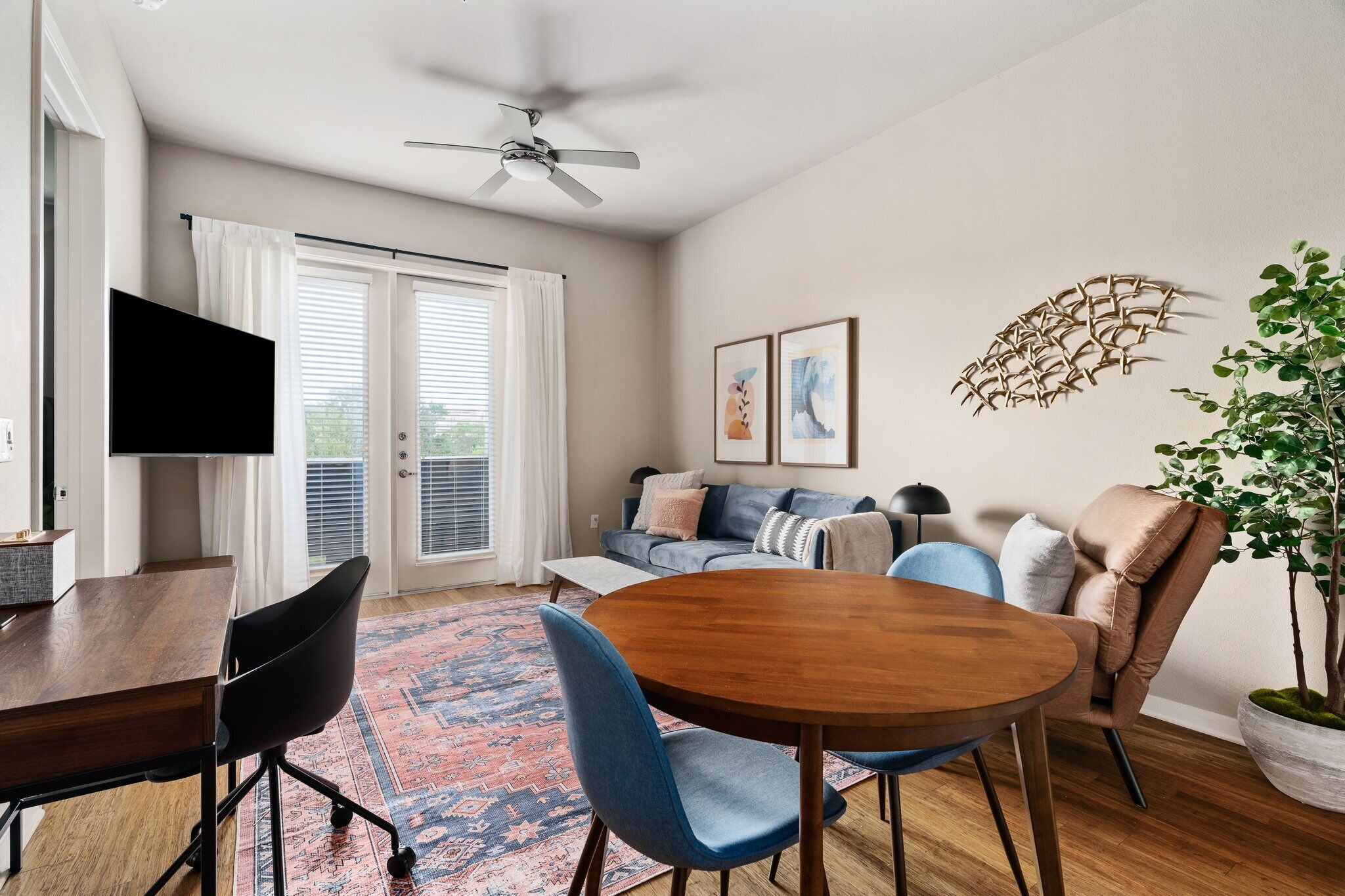 Lodgeur | Stunning downtown views | Med Center