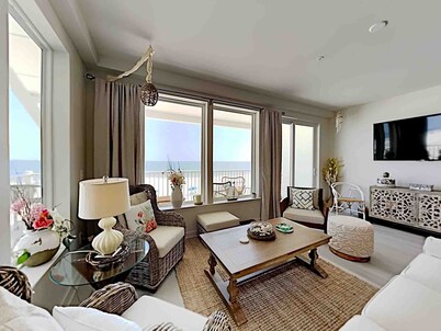 Sea Glass by Southern Vacation Rentals