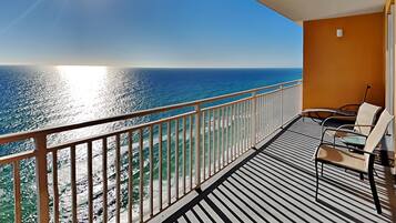 Condo, Multiple Beds, Balcony, Ocean View (#1606 - No Pets) | Property grounds