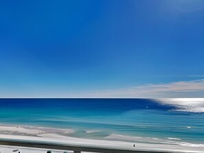 Apartment, Mehrere Betten, Balkon, Meerblick (#711 - No Pets) | Strand | Am Strand