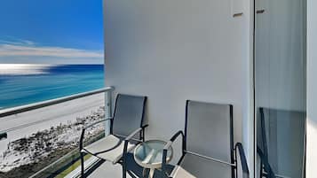 Condo, Multiple Beds, Balcony, Ocean View (#711 - No Pets) | Property grounds