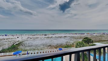 Lägenhet - flera sängar - balkong - havsutsikt (#503 - No Pets) | Strand | På stranden