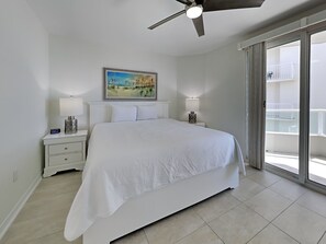 Condo, Plusieurs lits, balcon, vue sur l’océan (#301 - No Pets) | 3 chambres, décor unique, ameublement unique, accès au Wi-Fi (inclus)