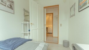 Leilighet – standard | 3 soverom, skrivebord, blendingsgardiner og strykejern/-brett