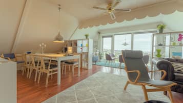Standard Apartment | Dining room