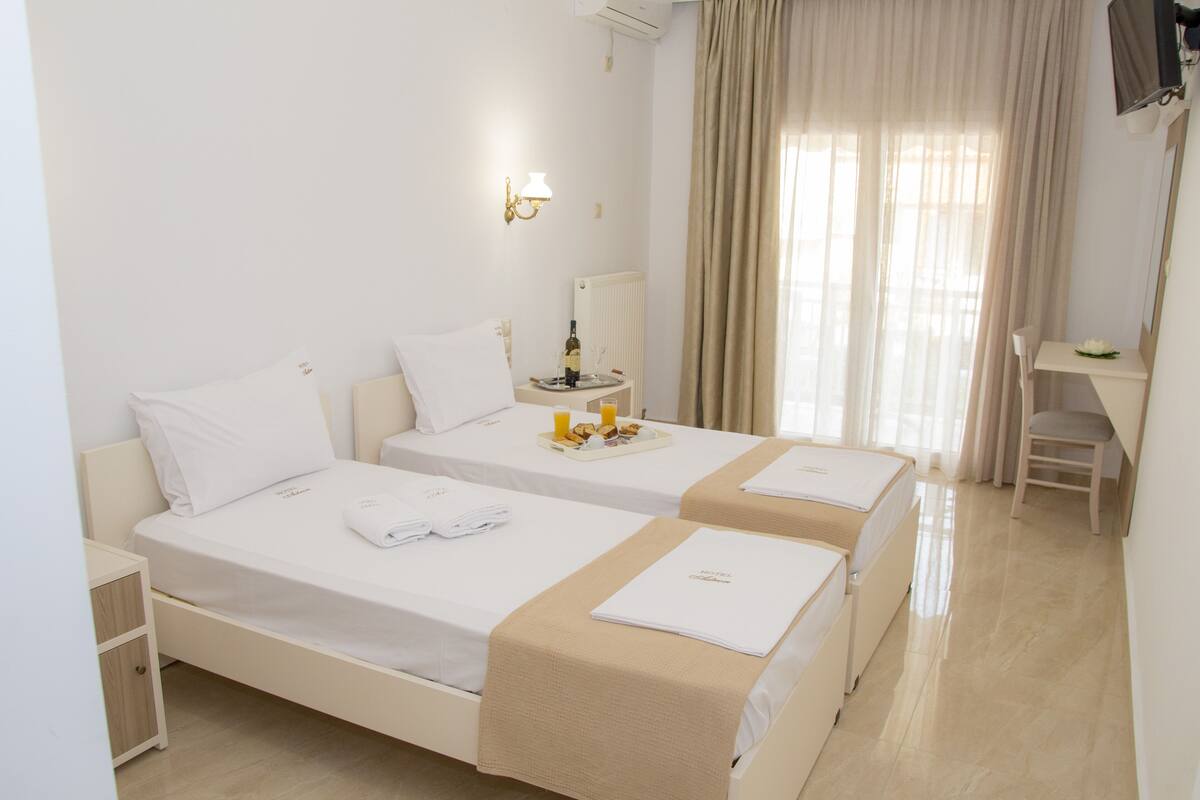 Double Room - With Balcony | In-room safe, desk, laptop workspace, iron/ironing board