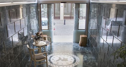 Astron Hotel