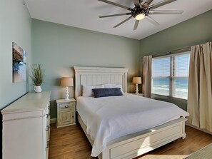 1 bedroom, individually decorated, individually furnished, free WiFi - Water's Edge by Southern Vacation Rentals (Fort Walton Beach)
