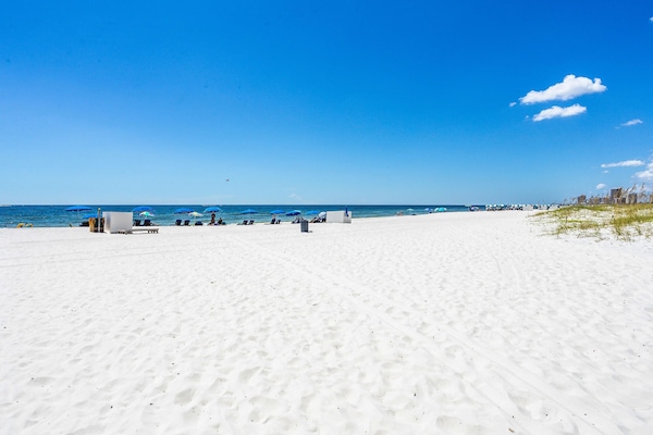 公寓式客房 (3 Bedrooms) | 住宿服务设施