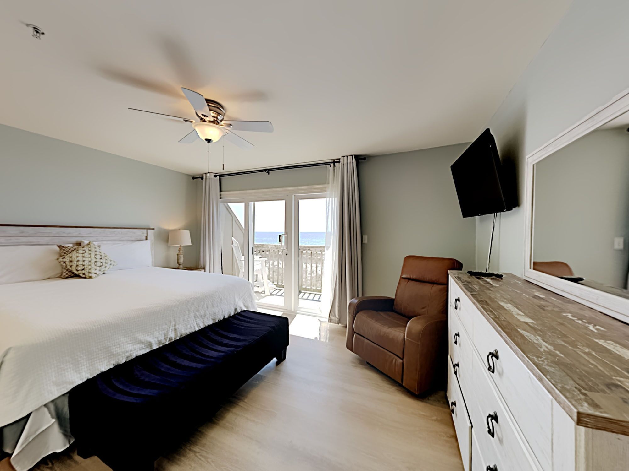 Condo, Berbilang Katil, Balcony, Ocean View (#E - No Pets) | 3 bilik tidur, Wi-fi percuma 