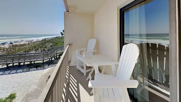 Condo, 1 Queen Bed with Sofa bed, Balcony, Ocean View (#9 - No Pets) | Property grounds
