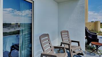 Condo, 1 King Bed with Sofa bed, Balcony, Ocean View (#2 - No Pets) | Property grounds