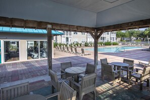 Outdoor dining - The Village by SVR (Santa Rosa Beach)