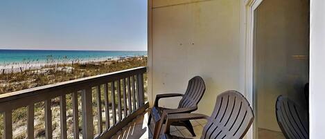 Appartement, Meerdere bedden, balkon, uitzicht op zee (#N3 - No Pets) | Terrein van de accommodatie