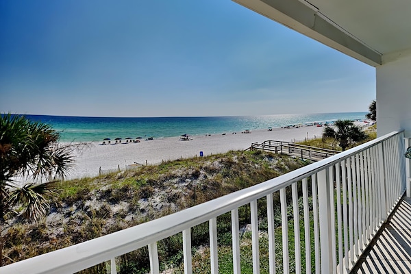 Condo, Multiple Beds, Kitchen, Ocean View (#9 - No Pets) | Property grounds
