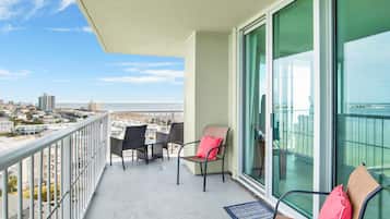 Condo, Multiple Beds, Balcony, Ocean View (#11E - No Pets Allowed) | Property grounds