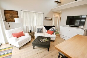 TV, offices - The Chicken Coop, a Modern Riverfront Oasis (908) (Osceola)