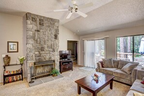 TV, fireplace, DVD player