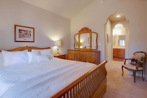 4 Schlafzimmer, Bügeleisen/Bügelbrett, WLAN, Bettwäsche