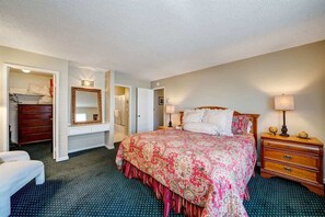 3 chambres, fer et planche à repasser, Wi-Fi, draps fournis