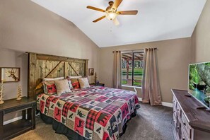 3 bedrooms, iron/ironing board, WiFi, bed sheets - Stunning on the 17th Fairway - 119 Cottonwood Dr (Blairsden)