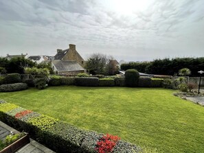 Property grounds - Superb apartment in a 3* city center residence (Quiberon)