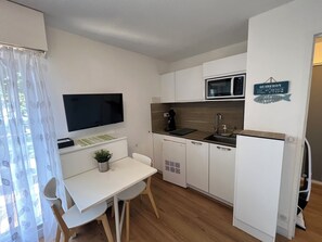 Fridge, microwave, coffee/tea maker