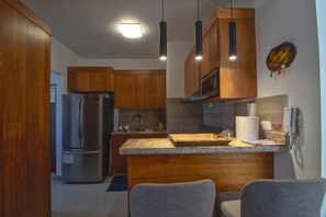 冰箱、微波炉、烤箱、炉�灶