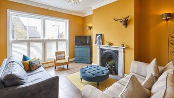 TV, DVD player, offices