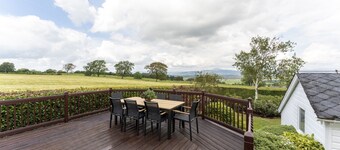 St Michael's : 5 bedroom house with views to the mountains