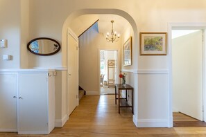 Interior - St Michael's : 5 bedroom house with views to the mountains (Kippen)