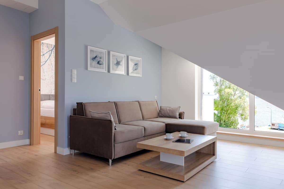 Appartement (26) | Woonruimte | Een plasmatelevisie