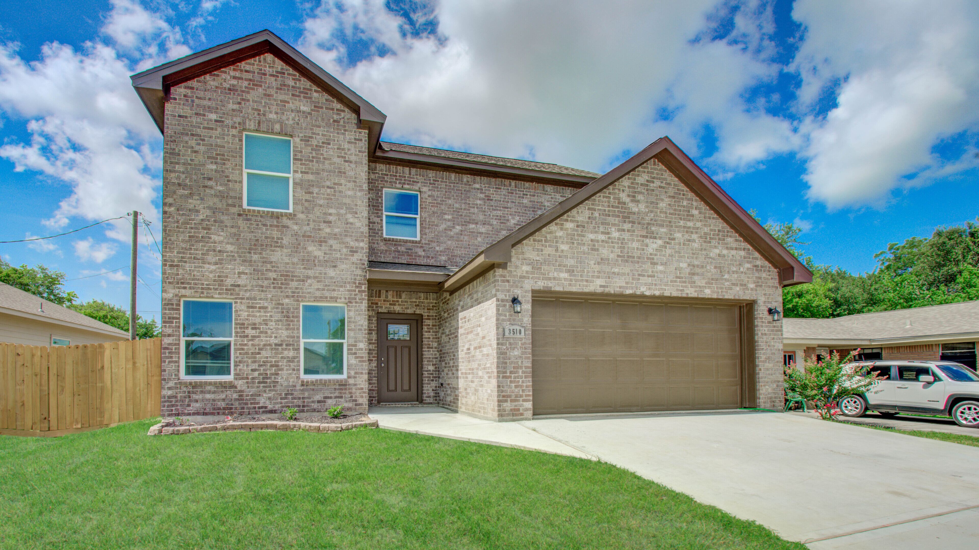 NEW! Welcoming Texas City Home ~ 6 Mi to Beach!