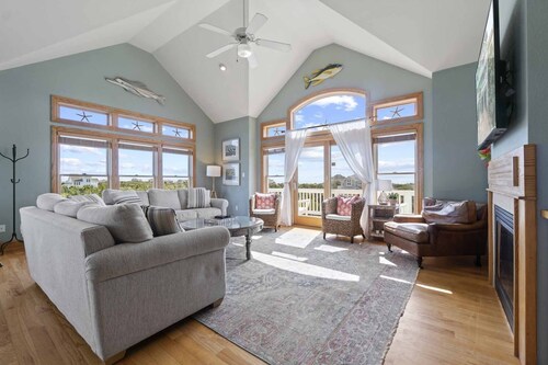 Soundside Dog Friendly Home w/ Private Pool, Hot Tub, Elevator, and Game Room