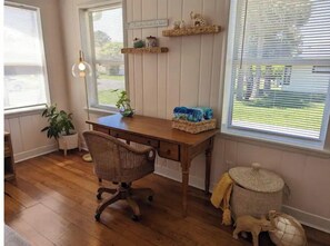 Interior - Mayo vicinity,Sun bathed Niche , near the Beach! (Jacksonville Beach)