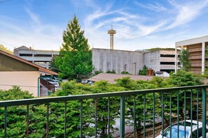 Property grounds - Suite Serenity of Gatlinburg*indoor & outdoor pool (Gatlinburg)