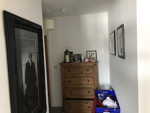 Apartment, 2 Queen Beds | 2 bedrooms, free WiFi, bed sheets