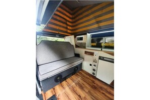 Interior - Camper 5 “Shelby” (Leinster)