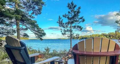 Beautiful Private Island Getaway-Boat Rental Available!