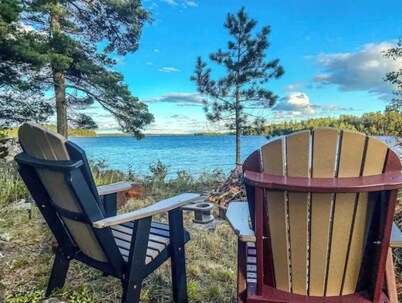 Beautiful Private Island Getaway-Boat Rental Available!