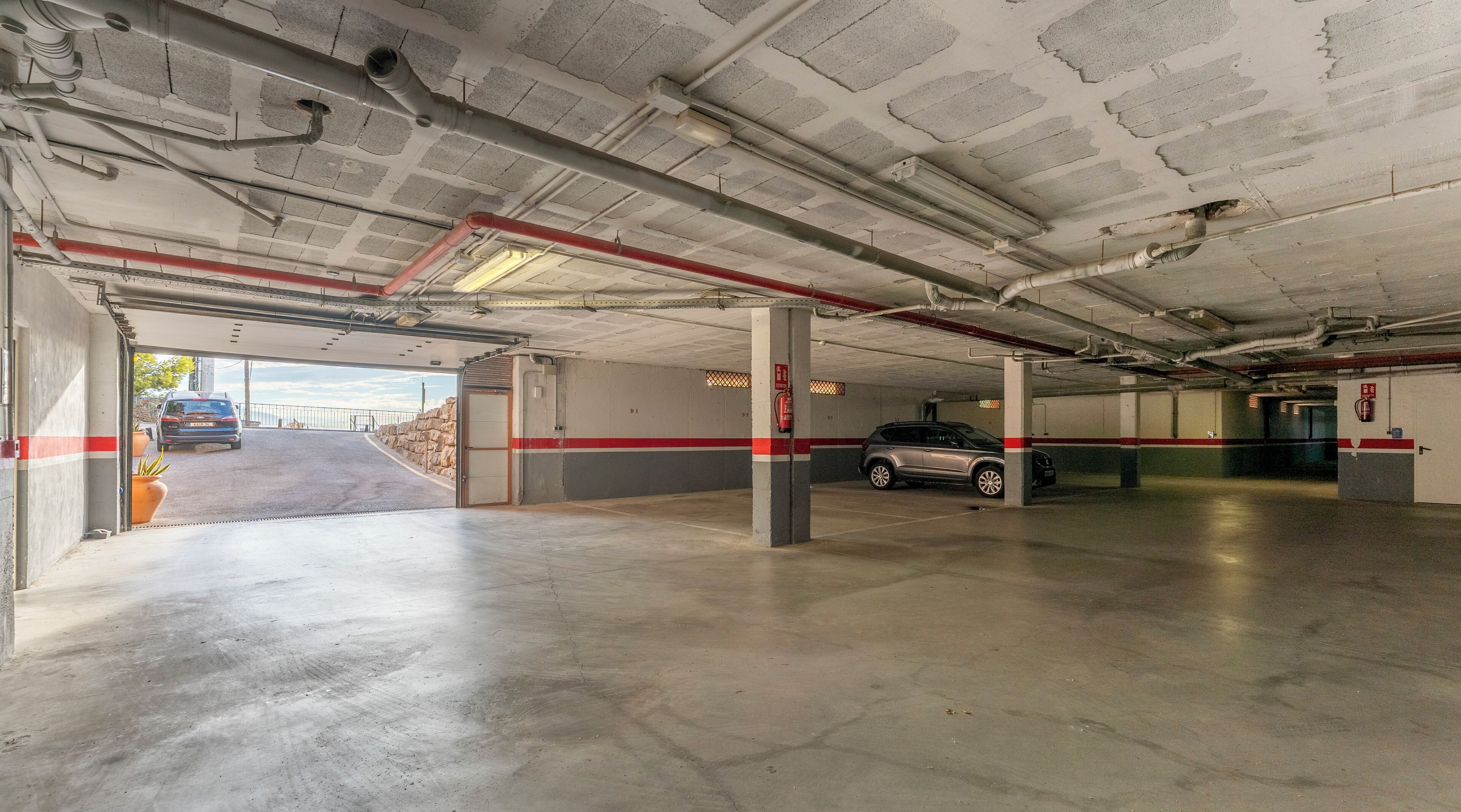 Self parking (EUR 10 per night)