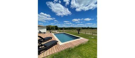 Outdoor pool, a heated pool