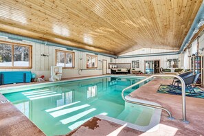 Piscina coperta, piscina all'aperto
