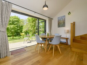 تناول الطعام